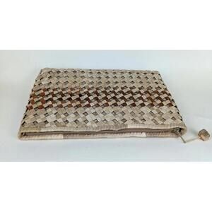 Handwoven vacoa seychellois clutch bag
